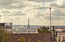 France: Paris makes all public transport free in bid to cut spiralling pollution