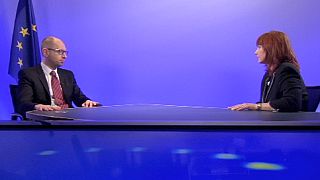 مقابلة خاصة بيورونيوز اجرتها نتاليا فيكولينا مع رئيس الوزراء الاوكراني ارسيني ياتسنيوك.