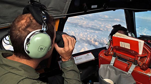 Vol MH370 : de possibles débris sur des images satellites françaises Vol MH370 : de possibles débris sur des images satellites françaises