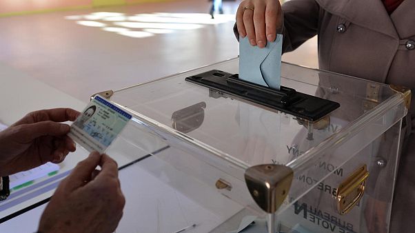 Γαλλία: Επιτυχία της δεξιάς, αποδυνάμωση της αριστεράς και ενίσχυση της ακροδεξιάς Γαλλία: Επιτυχία της δεξιάς, αποδυνάμωση της αριστεράς και ενίσχυση της ακροδεξιάς