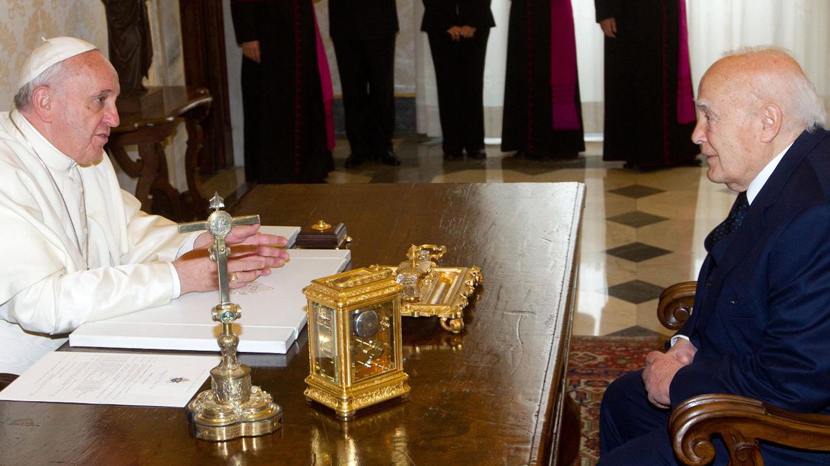 Πάπας Φραγκίσκος: « Σοφός άνθρωπος ο Κάρολος Παπούλιας»