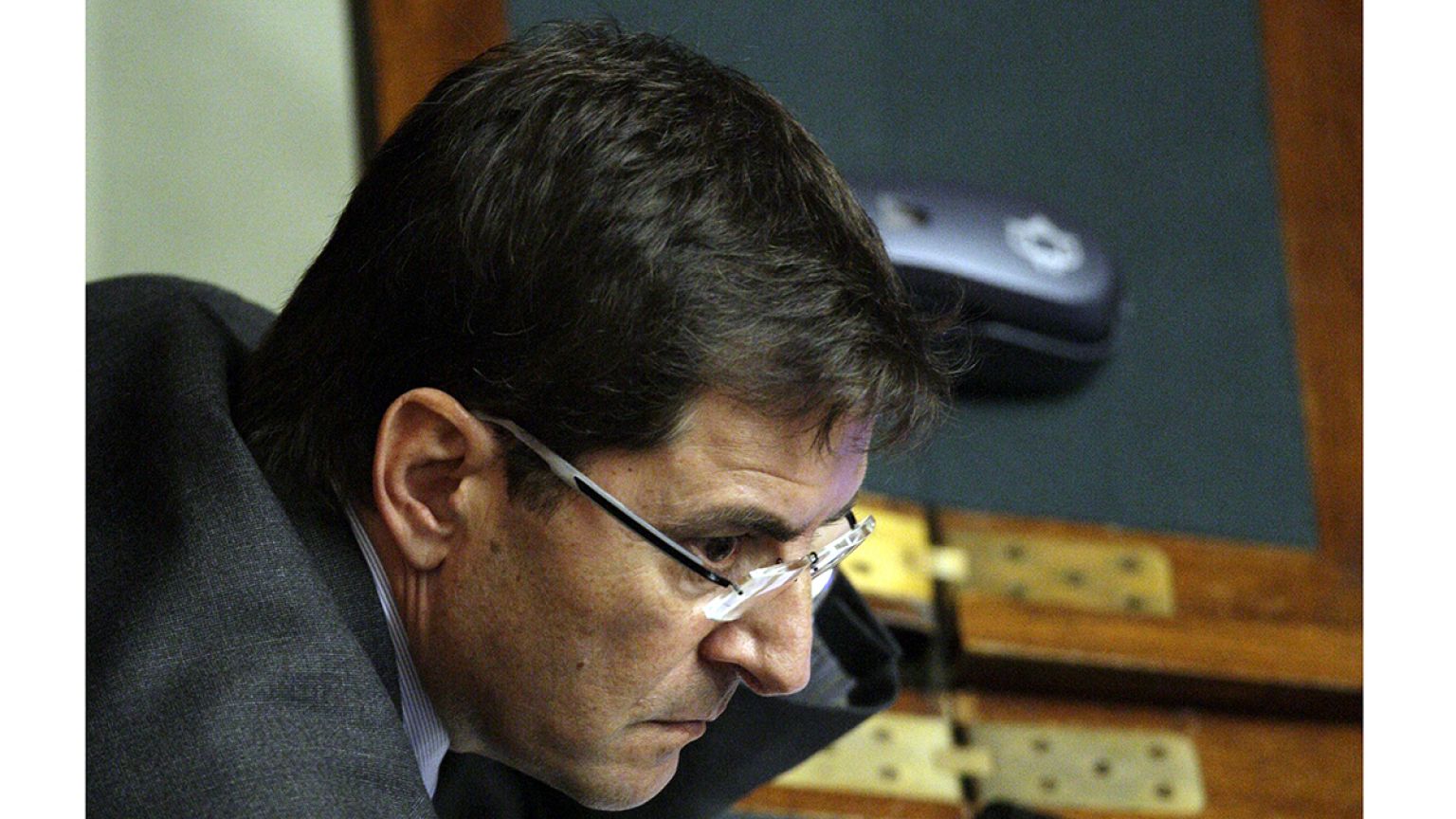 Camorra: arrestato ex sottosegretario Nicola Cosentino