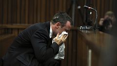 Video and photo evidence add to drama of Pistorius trial