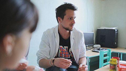 Make them smile: volunteer work in Romanian children's hospital