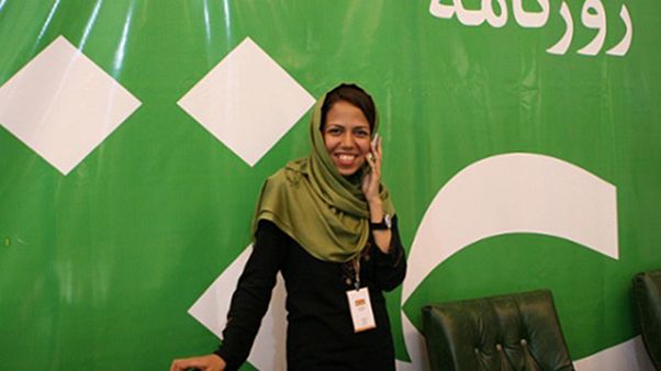 درخواست ۱۴۷ روزنامه نگار برای آزادی صبا آذرپیک روزنامه نگار ایرانی درخواست ۱۴۷ روزنامه نگار برای آزادی صبا آذرپیک روزنامه نگار ایرانی