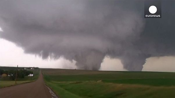 İkiz hortum Nebraska'yı talan etti İkiz hortum Nebraska'yı talan etti