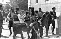Due spari. Una guerra mondiale.