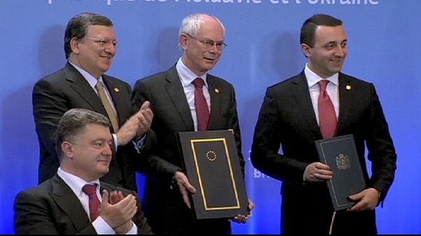 Ukrayna, Gürcistan ve Moldova AB ile ortaklık anlaşmasını imzaladı Ukrayna, Gürcistan ve Moldova AB ile ortaklık anlaşmasını imzaladı