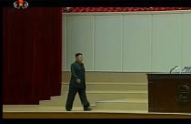 Corée du Nord : rares images de Kim Jon-un boitant à la télévision d'Etat