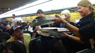 Etats-Unis : l'avion coincé sur le tarmac, le pilote paye sa tournée de pizzas