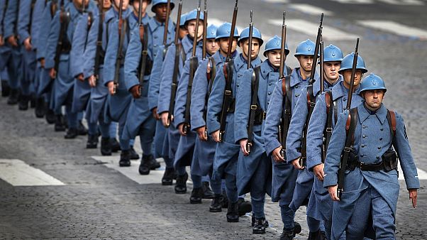 Δείτε απευθείας τις εκδηλώσεις για την πτώση της Βαστίλης, πατώντας στο video player Δείτε απευθείας τις εκδηλώσεις για την πτώση της Βαστίλης, πατώντας στο video player