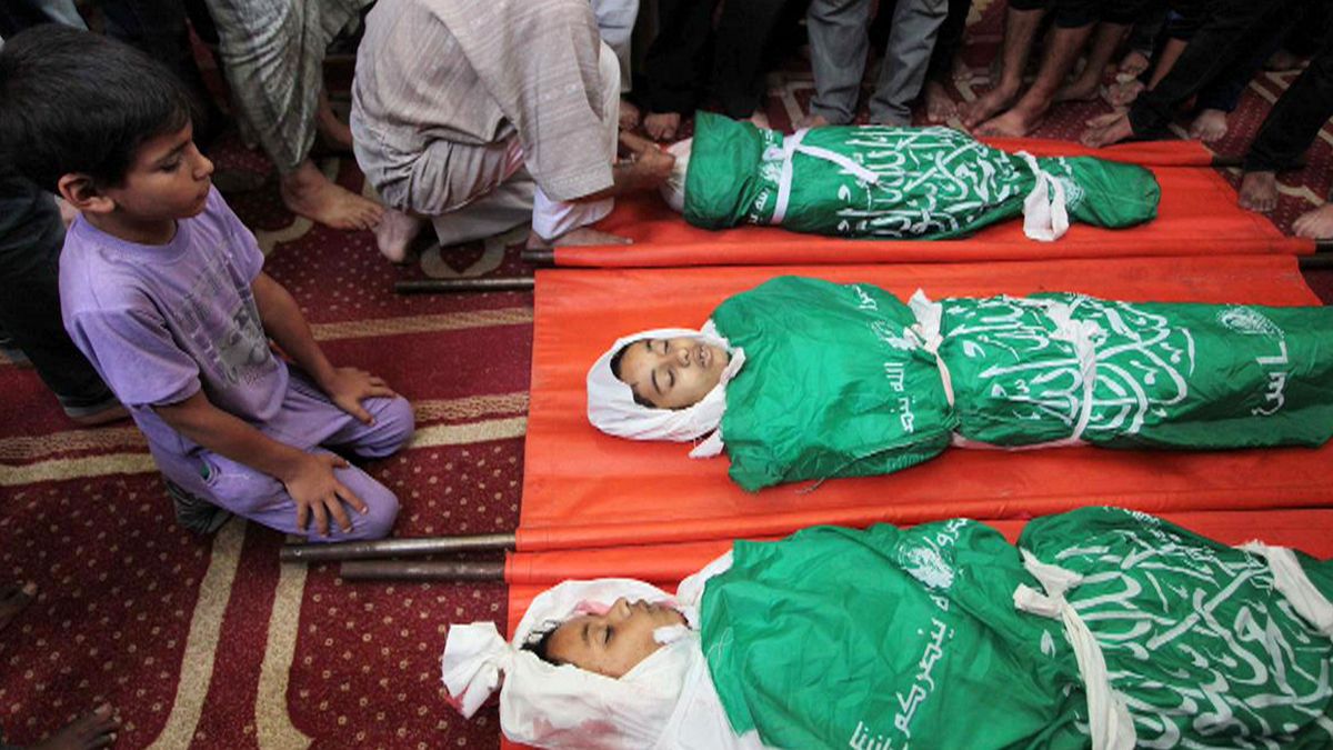 ارتفاع في حصيلة الضحايا والنازحين في غزة وتحركات دبلوماسية لوقف اطلاق النار