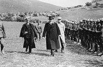 La Grèce entre en guerre