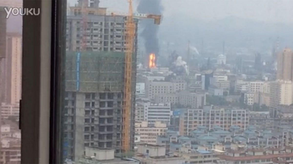 China emergency crews battle to put out fire at oil refinery