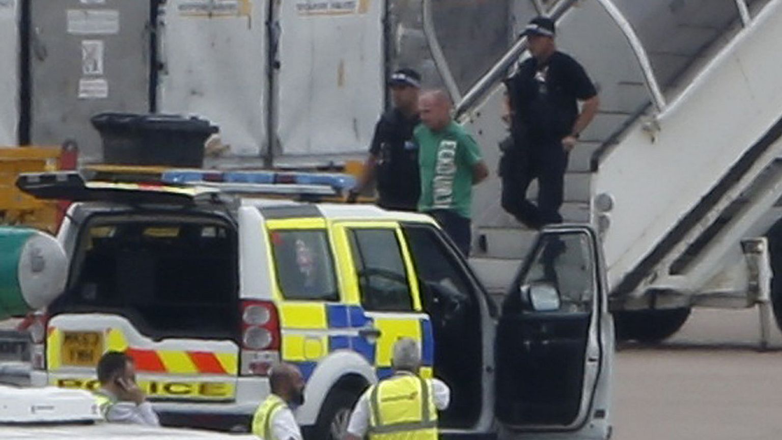 Newsday 5 August: Alert at Manchester Airport; Israel and Hamas agree truce