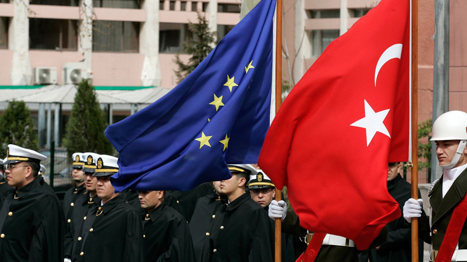 الجاليات التركية في بلاد الانتشار تساهم باختيار رئيس جديد لتركيا
