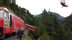 Graubünden: Mure trifft Personenzug – Waggon stürzt in Schlucht