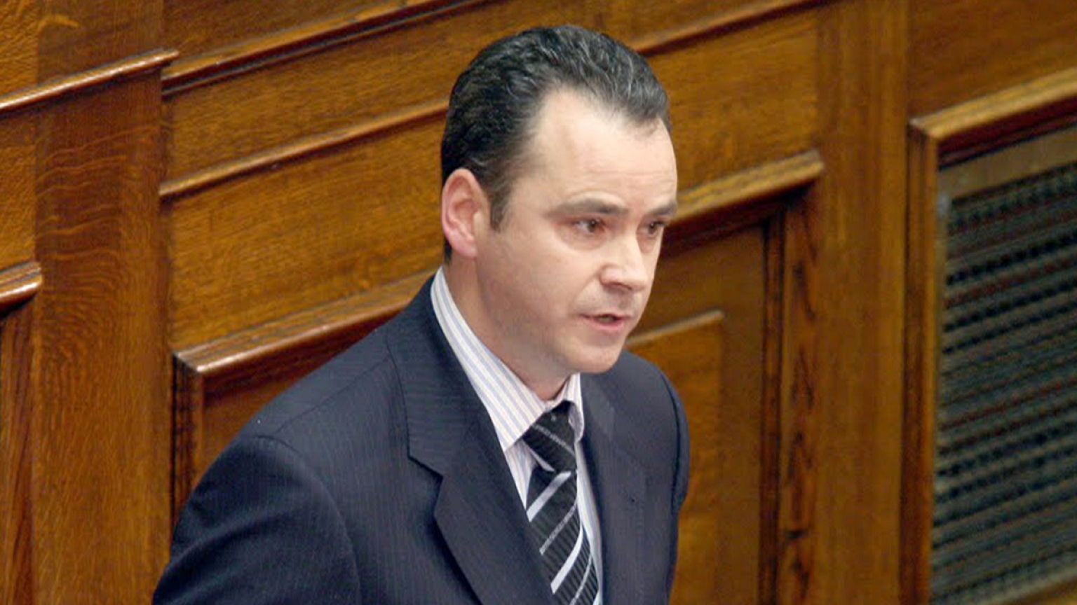 Παραιτήθηκε ο υφυπουργός Παιδείας Κώστας Κουκοδήμος