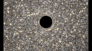 Γαλαξίας-νάνος με μαύρη τρύπα...μαμούθ!