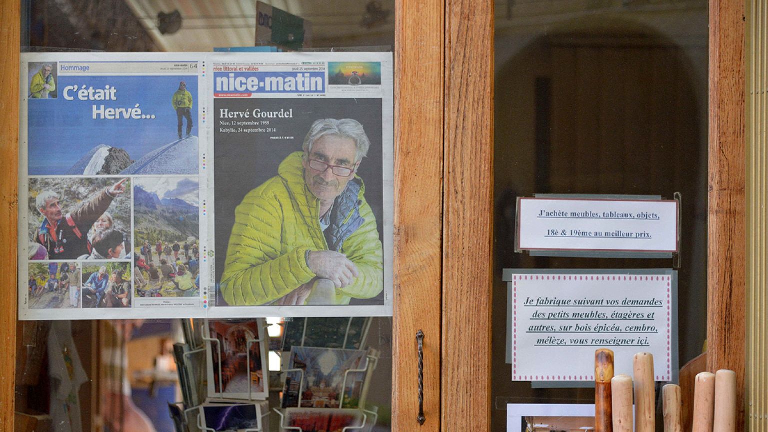 Les Français rendent hommage à Hervé Gourdel