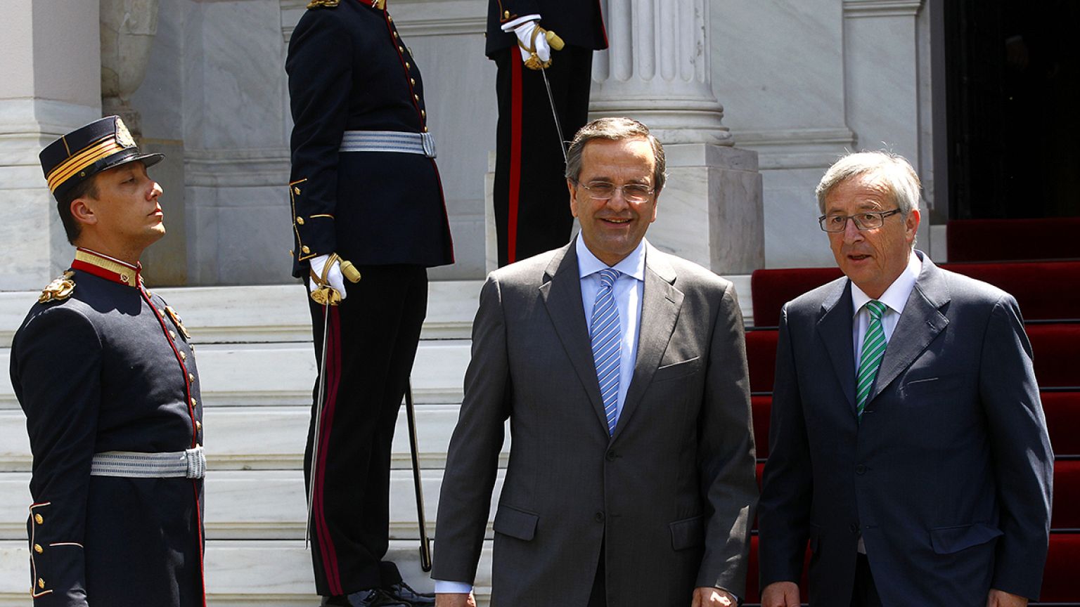 Στην Αθήνα ο Γιούνκερ εν μέσω αξιολόγησης κι εκλογολογίας