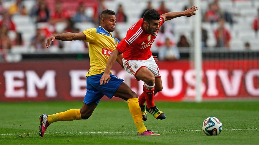 Liga Portuguesa: Benfica e Sporting goleiam, Porto sofre Liga Portuguesa: Benfica e Sporting goleiam, Porto sofre
