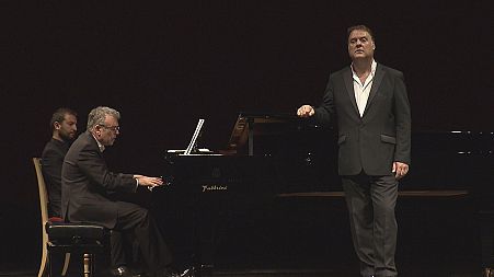 Bryn Terfel goes back to his roots