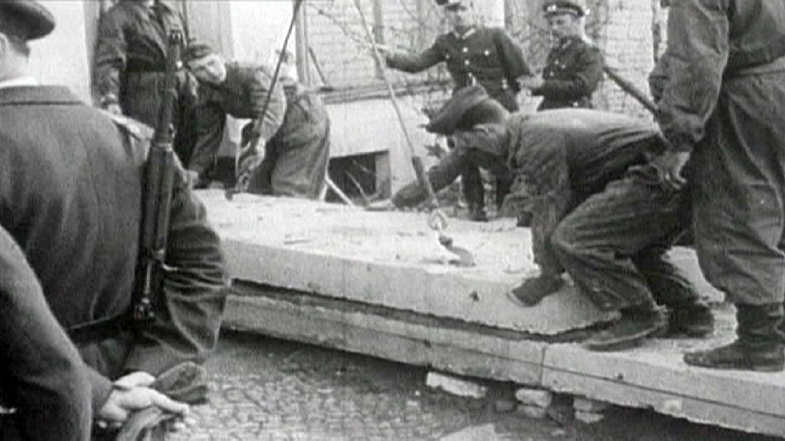 Берлинская стена - символ "Холодной войны"