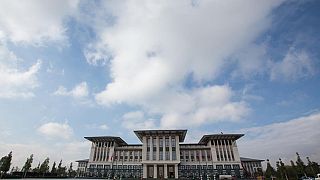 Nagyobb palotát építtetett magának a török elnök, mint a Fehér Ház