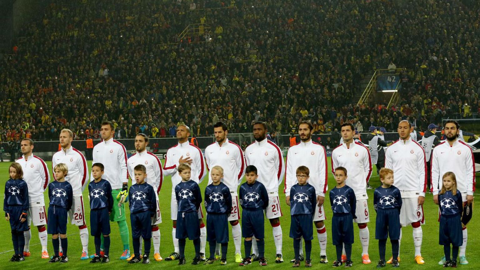 Türk futbolunun “Batı’ya açılan penceresi” çok sert kapandı
