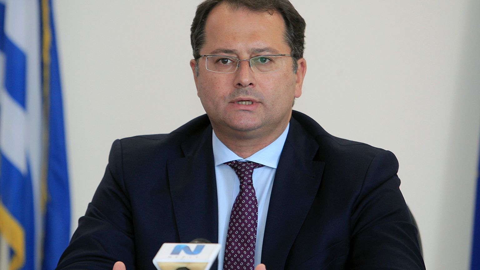 Την παραίτηση του υφ.Παιδείας ζήτησε ο Πρωθυπουργός μετά το επεισόδιο με την Λ.Κανέλλη