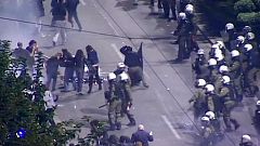 Anniversary protest marred by night clashes in Athens