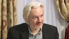 Továbbra is érvényes az elfogatóparancs Assange ellen