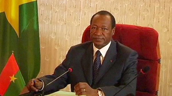 Burkina Faso'nun devrik lideri Fildişi Sahili'nden ayrıldı Burkina Faso'nun devrik lideri Fildişi Sahili'nden ayrıldı