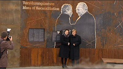 ميركل وكوباتش معا بمناسبة الذكرى الخامسة والعشرين للمصالحة البولندية-الألمانية