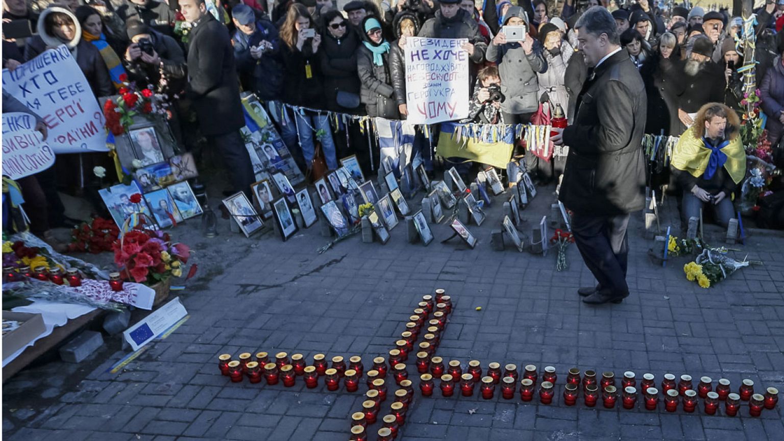 Jahrestag der Maidan-Proteste: Ukraine erinnert an Opfer in Kiew