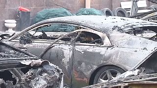 Moskova'da 12 lüks araç kül oldu
