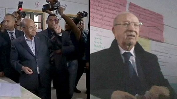 جولة ثانية بين باجي قايد السبسي ومنصف المرزوقي لرئاسة تونس جولة ثانية بين باجي قايد السبسي ومنصف المرزوقي لرئاسة تونس
