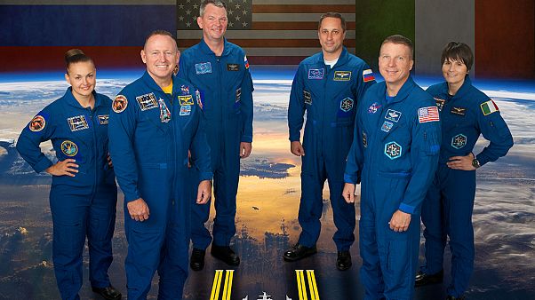 Primeira mulher italiana na Estação Espacial Internacional Primeira mulher italiana na Estação Espacial Internacional