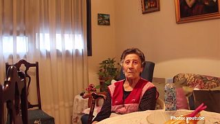 Ποδοσφαιρική ομάδα βοηθά 85χρονη που της έκαναν έξωση