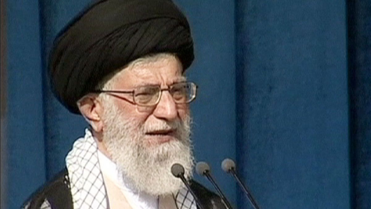 Hamaney: 'İran'a diz çöktürmek istediler'