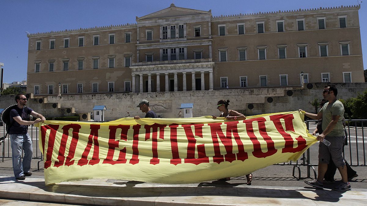 Ελλάδα:  «Παραλύουν» δημόσιος και ιδιωτικός τομέας - Πώς θα κινηθούν τα μέσα μεταφοράς