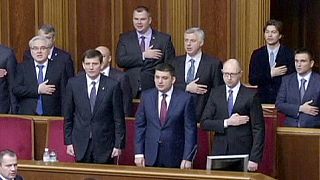 Première session du Parlement ukrainien largement pro-occidental