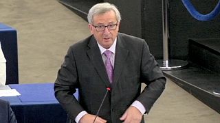 European Parliament rejects bid to sack Juncker Commission