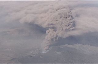 Mount Aso ash cloud causes chaos in Japan