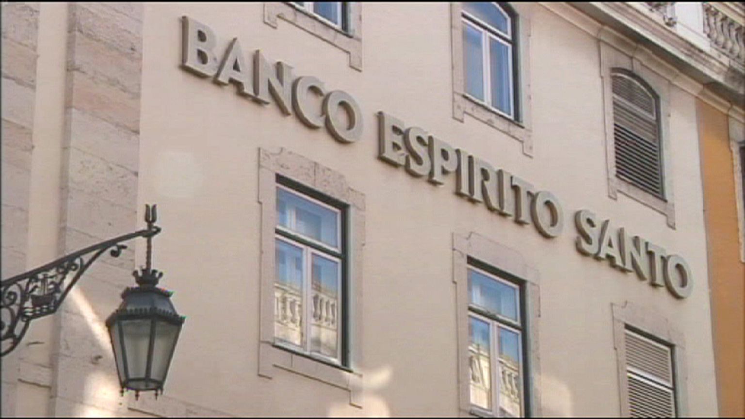 Kutatják a portugál hatóságok a pénzmosodaként üzemelő bank ügyeit