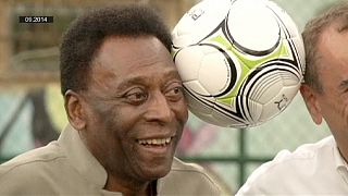 Pelé transféré dans une unité de soins spécialisés