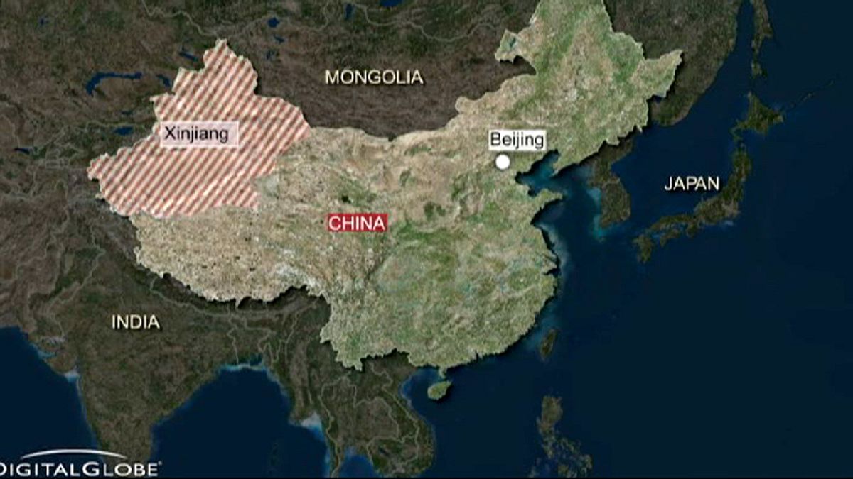 Atentado em Xinjiang provoca mais de uma dezena de mortos