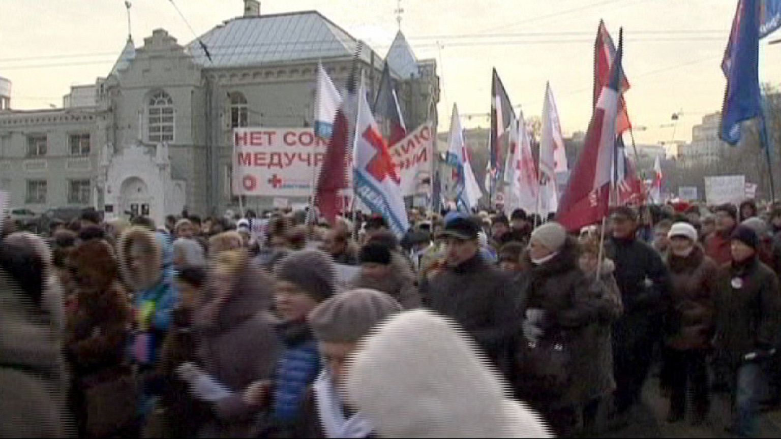 Russians take to Moscow streets to protest healthcare reforms