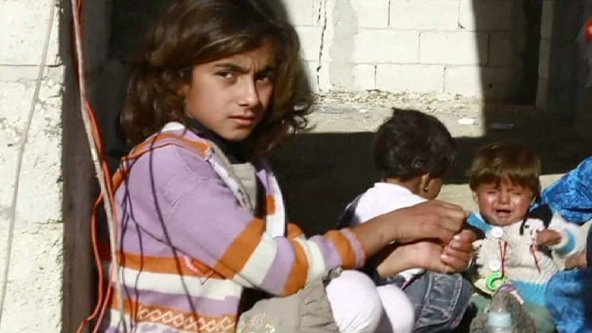 UN suspends aid to Syrian refugees as money runs out
